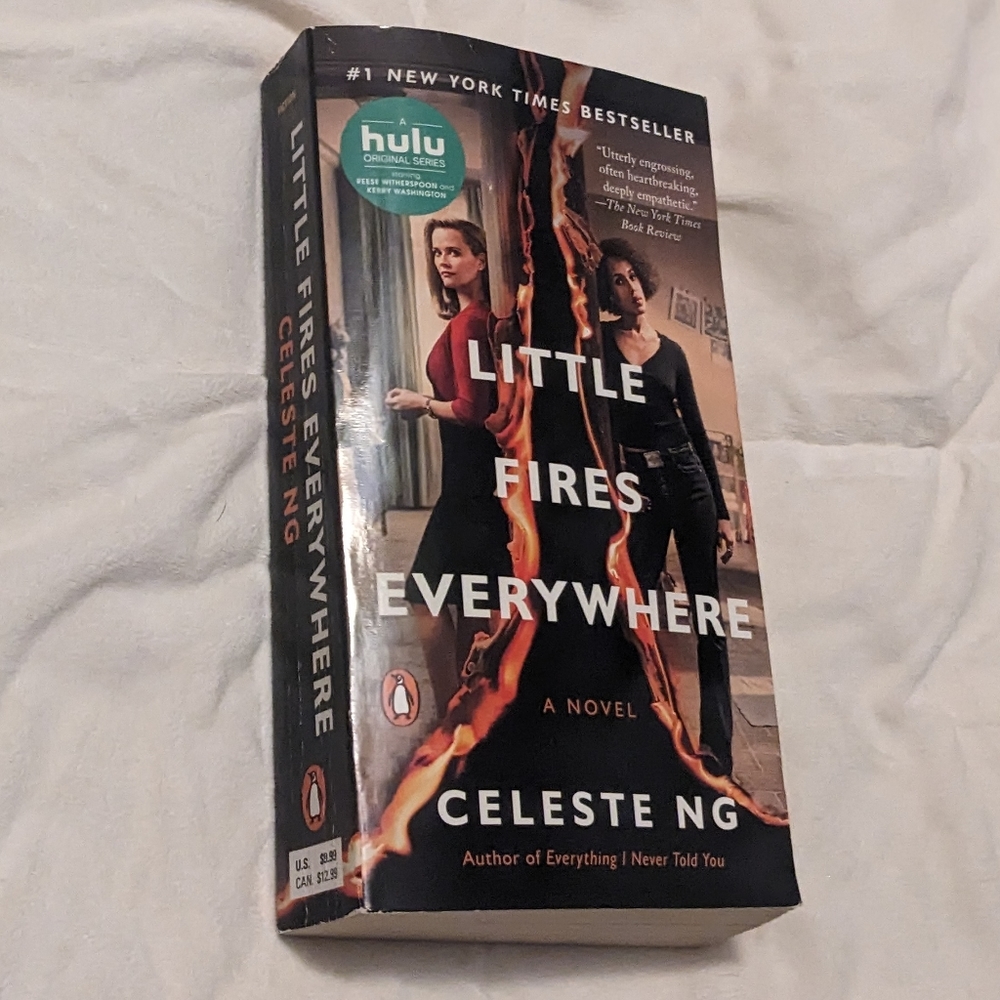 💥 Little Fires Everywhere a Novel by Celeste NG NY Times Bestseller